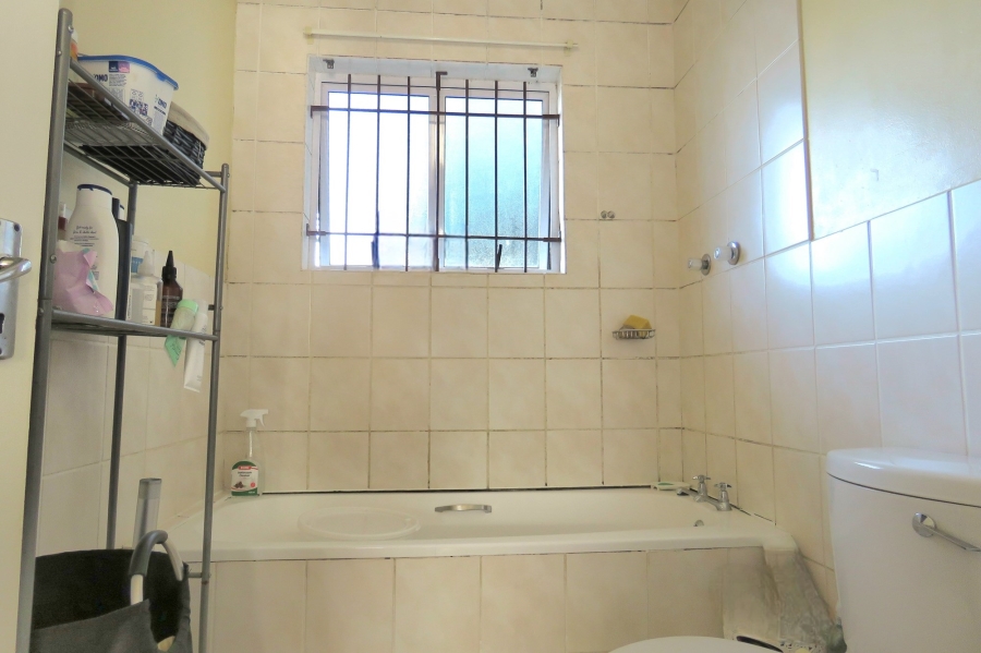 To Let 2 Bedroom Property for Rent in Parklands Western Cape